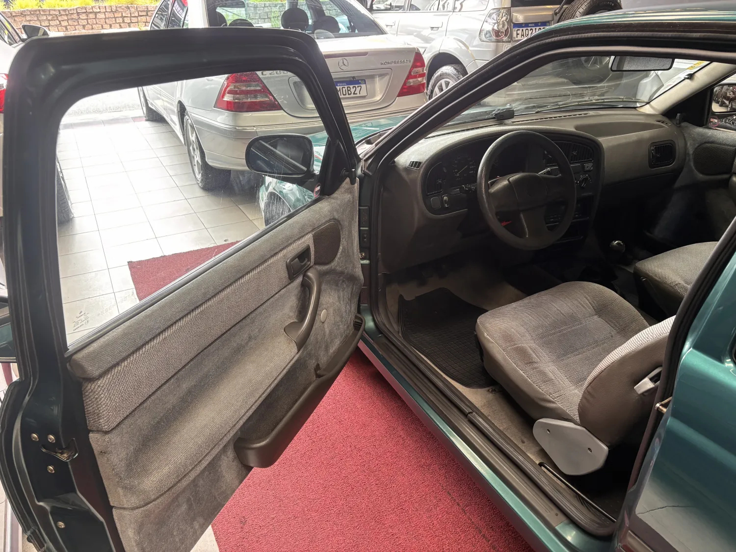 avv-volkswagen-logus-venda-8a46ab3-imagem-003