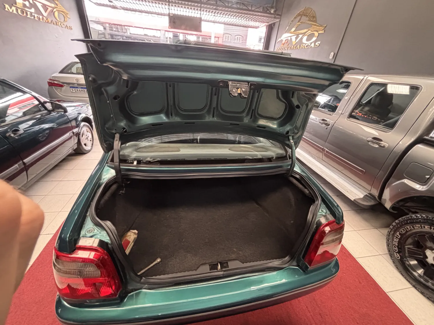 avv-volkswagen-logus-venda-8a46ab3-imagem-012