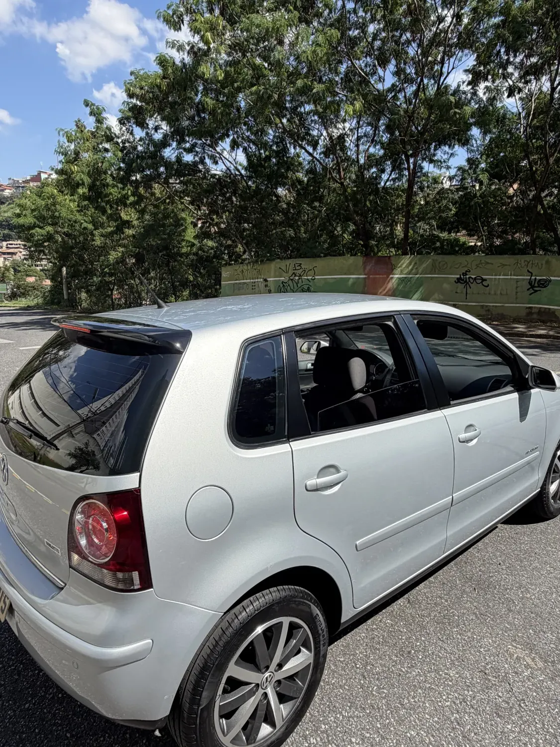 avv-volkswagen-polo-venda-8ad1811-imagem-002