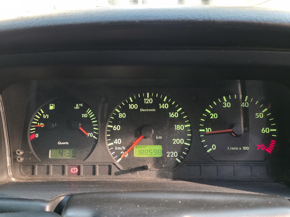 avv-volkswagen-quantum-1-8-venda-g081w9h-imagem-007