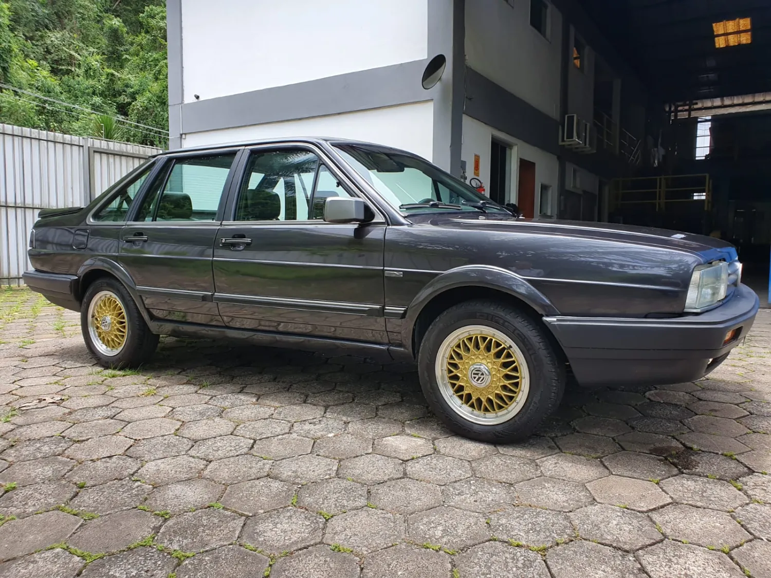 avv-volkswagen-santana-executivo-venda-8mzlwv7-imagem-016