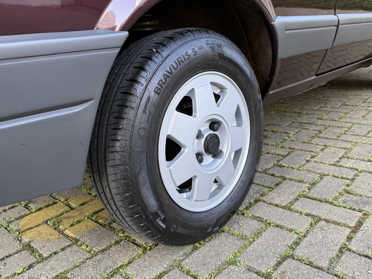 avv-volkswagen-voyage-gl-1-8-ap-venda-1vtsfiu-imagem-002